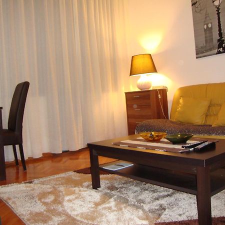 Centre Point Apartment Podgorica Phòng bức ảnh